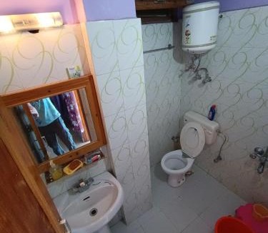 Naggar Bed & Breakfast | Malis Apple Lodge homestay