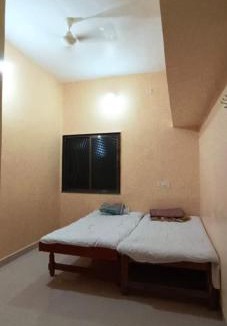 Akalkot Cabin | Mallikarjun Residency with AC