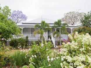 Peachester House | Mango Hill Farm