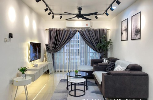 Kampung Kuala Pari Apartment | Manhattan Condo Ipoh Waterpark PoolView FREE Carpark & Netflix by PLY Home