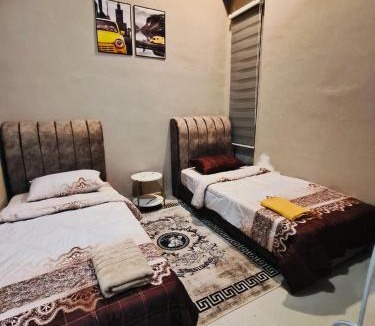 Paka House | Manja Homestay, Paka