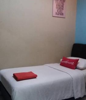 Paka Hotel | Manja Inn, Paka