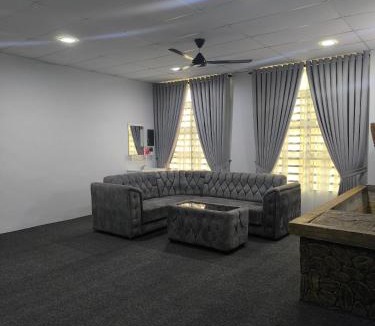 Kuala Berang Hotel | Mann Maju Inn & Hotel Kuala Berang