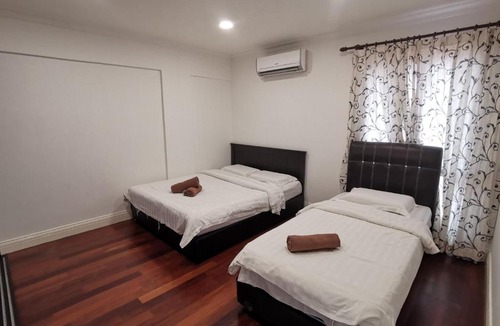 Downtown Kota Kinabalu Apartment | Marina Residence Suites @ Marina Court Resort Condominium
