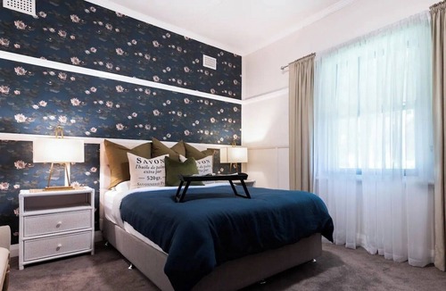 Wallendbeen House | Martina Cottage - Lovingly decorated by an Interior Designer