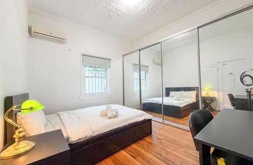 Mascot House | Mascot Private Rooms