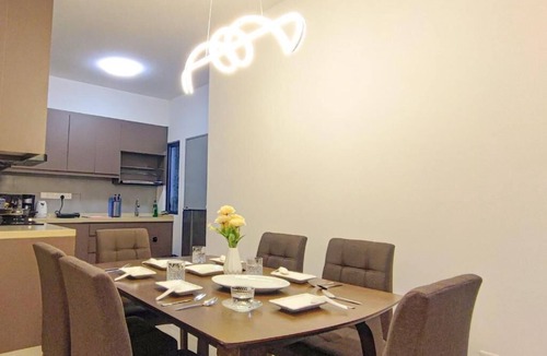 Taman Pertama Apartment | Massive KL View at M-Vertica by HCK
