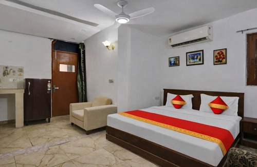 Hauz Khas Village Hotel | Mauryan Elite I Hotel Hauzkhas