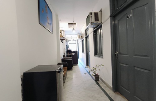 Hauz Khas Village Hotel | Mauryan Express Hotel @ Hauz Khas Fort