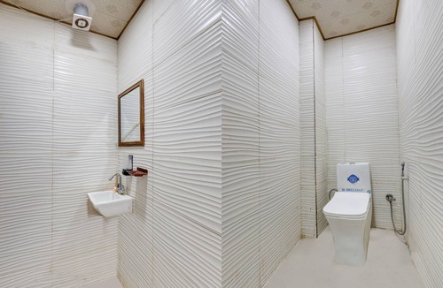 South West Hotel | Mauryan Express Hotel Dabri Janakpuri