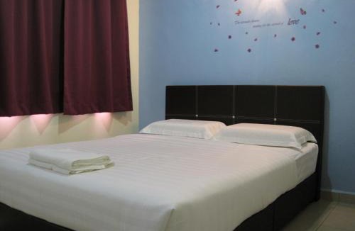 Parit Raja Hotel | Max Inn Hotel