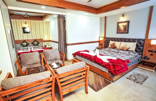 Bajoral Khurd Hotel | Mayur Hotel Bar & Restaurant solan