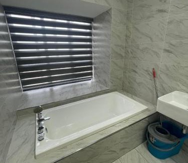 Taman Melaka Raya Apartment | Melaka Imperio Residence with Wifi and PoolSeaview