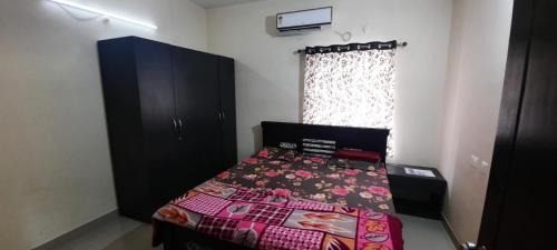 Serilingampally House | Melody Rooms in a Shared Flat, Apartment
