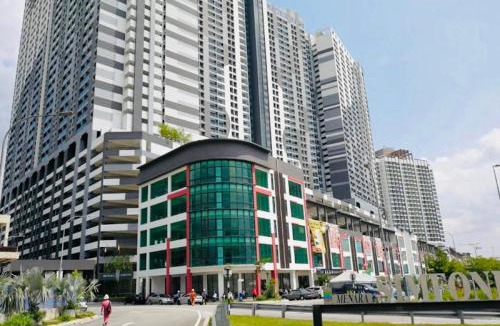 Seri Kembangan House | Menara Simfoni - Symphony Tower Studio Entire Suite by JORVUS