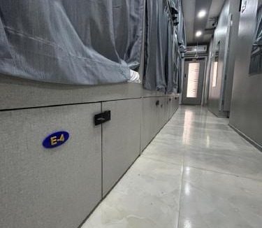 Marol Hostel | Merhaba Hostel and PG Near Seven Hill Hospital