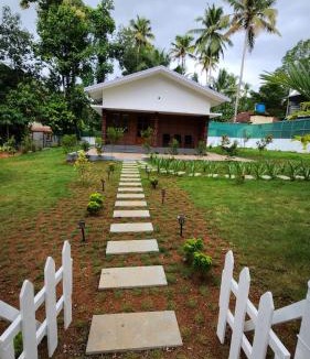 Thattekkad Villa | Merlys Fruit Garden - Resort at Thattekkad
