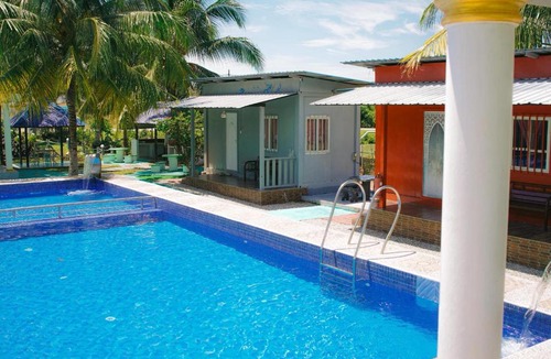 Penyabong House | Mersing Barokahhill Beach Resort