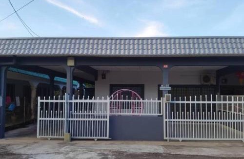 Mersing House | Mersing Spacious 3bedroom CHUAH'S HOMESTAY