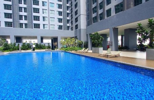 Seri Kembangan Apartment | Meta Residence by Xuites 6-8 pax, 25 mins KLIA, Free Netflix, MRT 200m