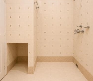 Kolkata House | Metro Guest House,Near South City Mall