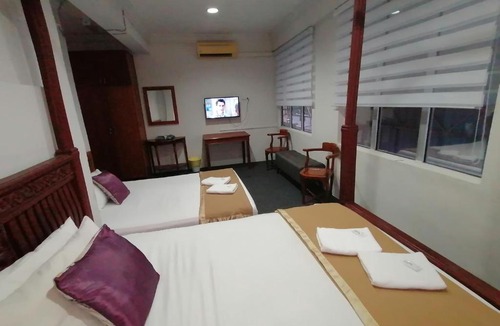 Kampung Balai Besar Hotel | Mi Hotel 2 Dungun