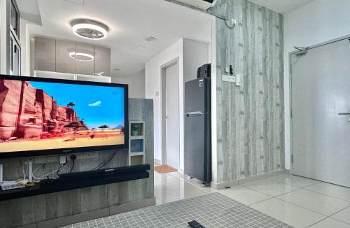 Masai Apartment | Midas Seri Alam Modern and Cozy 4-5 pax