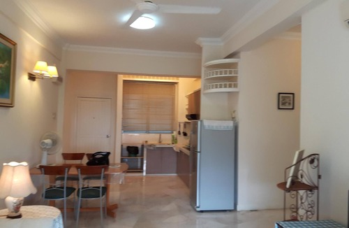 Downtown George Town Apartment | Midlands Court apartment, Pulau Tikus for homestay