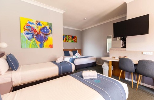 Taree Hotel | Midlands Motel