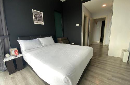 Central District Apartment | Midvalley Southkey Mosaic 2BR Suite Homestay by Jfive