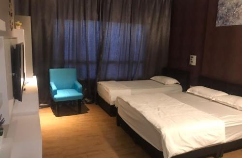 Wakaf Che Yeh Hotel | Mikayla Suite