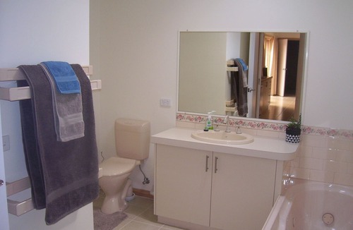 Mount Clear House | Minard Accommodation - Mount Clear