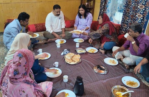 Srinagar House | Minnat Home Stay