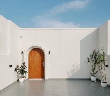 George Town Villa | Mint Villa with Jacuzzi Pool