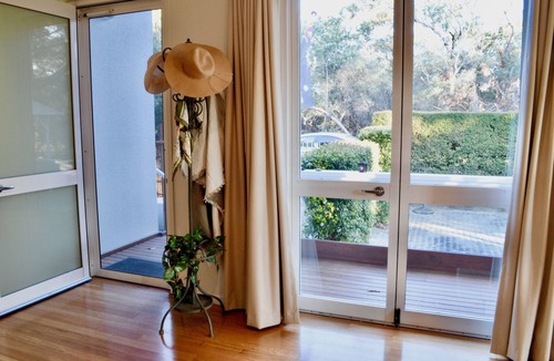 Callala Beach House | Minutes to Callala Beach, Family Oriented & Pet Friendly | Benton Estate