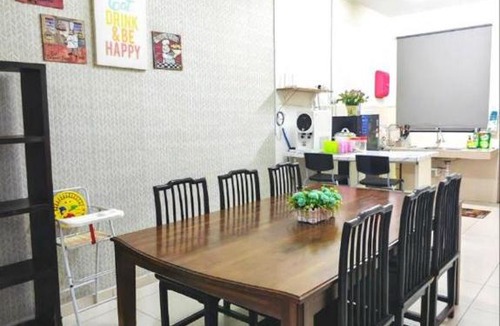 Krubong House | MIQA Private Poo Homestayl Melaka