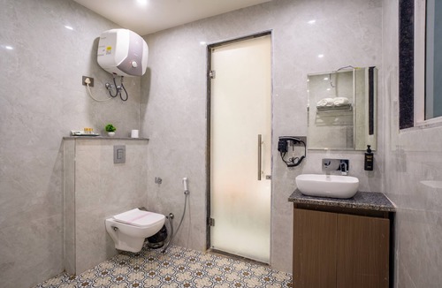 Faridabad Hotel | Miran Hotel & Suites - Mathura Road