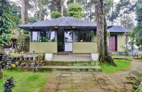 Adimaly Cottage | Misty D Silver