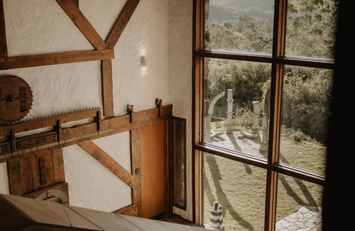 Uki House | Misty Mountain Manor