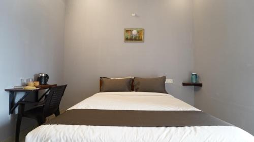 Coimbatore Hotel | MM Hotel Grey Luxury
