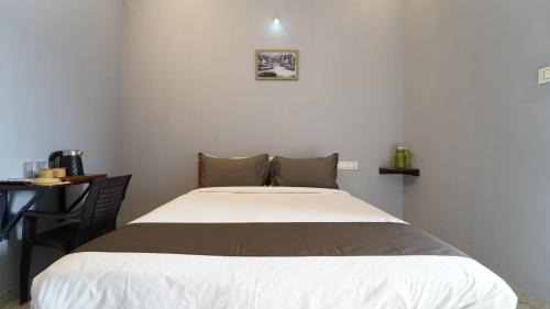 Coimbatore Hotel | MM Hotel Grey Luxury