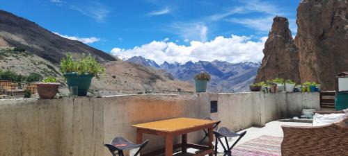 Dhankhar Hostel | Mochilero Eyrie