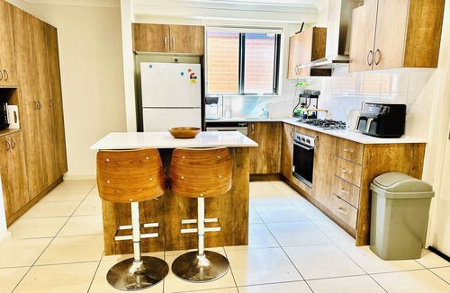 Riverstone House | Modern 4BR 3 Bath Home For Groups & Families