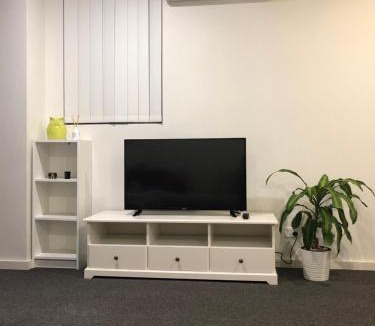 Liverpool Apartment | Modern APT in Liverpool CBD
