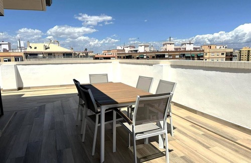 La Saidia Apartment | Modern, bright penthouse - Valencia city center