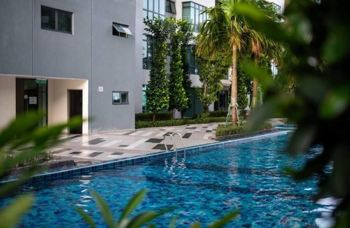 Taman Daya Apartment | Modern & Cozy 3BR Apt ARC at Austin, Free Parking