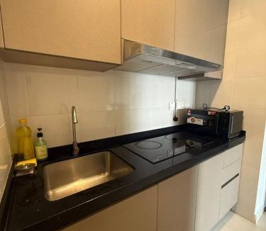 Bandar Menjalara Apartment | Modern & Cozy Stay Vim3 Manjalara FreeWiFi SmartTV