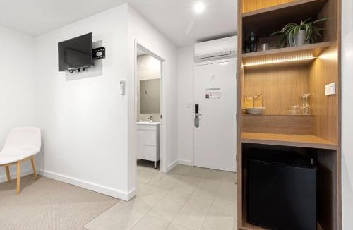 Callala Beach Hotel | Modern Queen Studio - 6 Mins to Callala Beach
