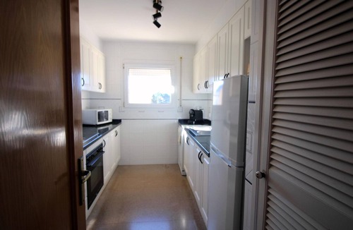 Llanca Apartment | Modern seafront apartment with air conditioning in Llançà