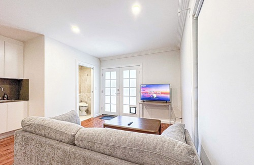 West Ryde Apartment | Modern Studio near Eastwood Air condition & Wifi